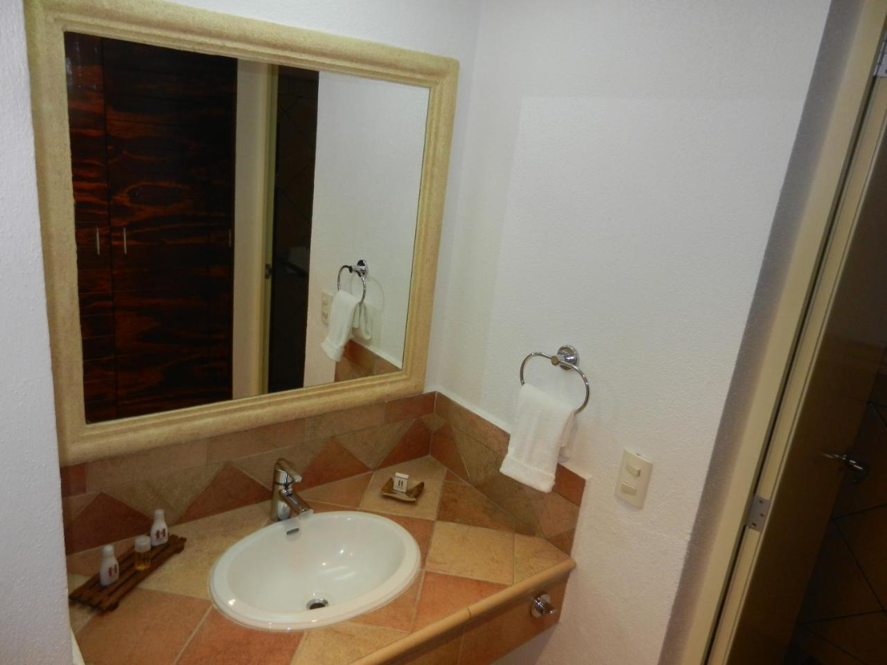צ'יגנהופאן Hotel 9 Manantiales מראה חיצוני תמונה