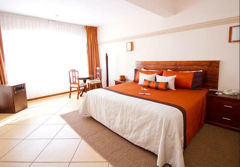 צ'יגנהופאן Hotel 9 Manantiales מראה חיצוני תמונה